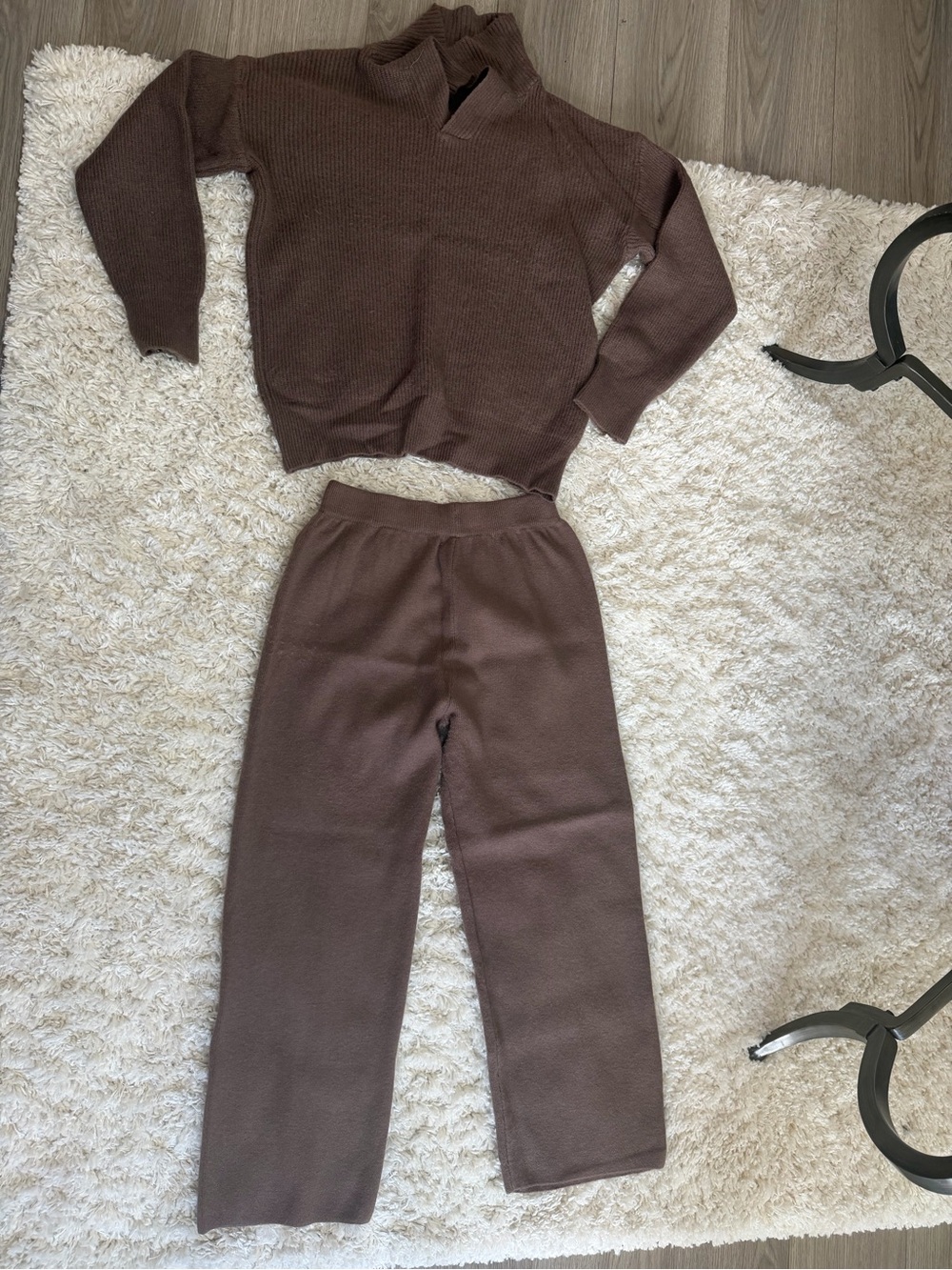 Pants and sweater set